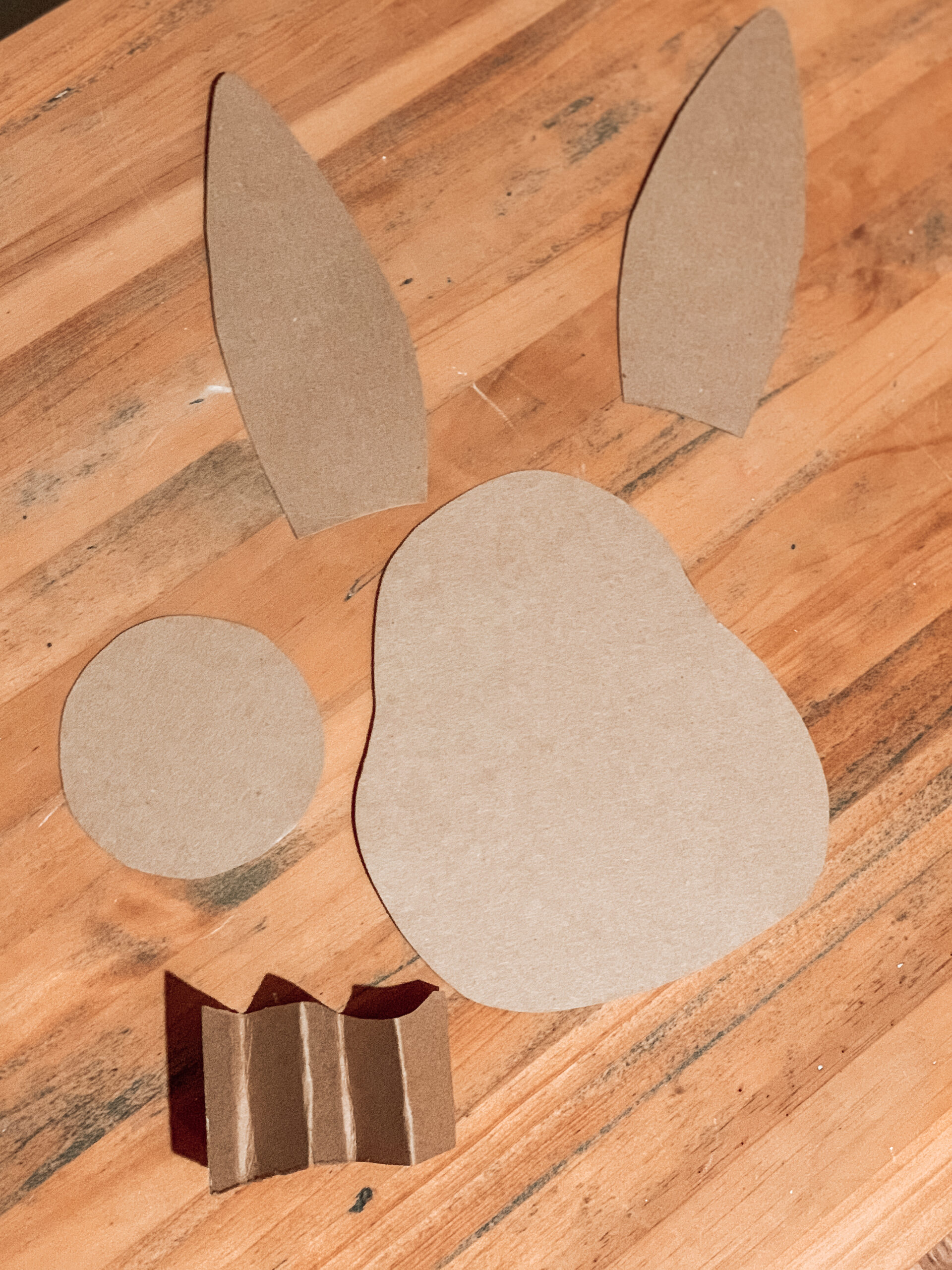 Cutouts needed to create cardboard and clothespin bunny kids activity